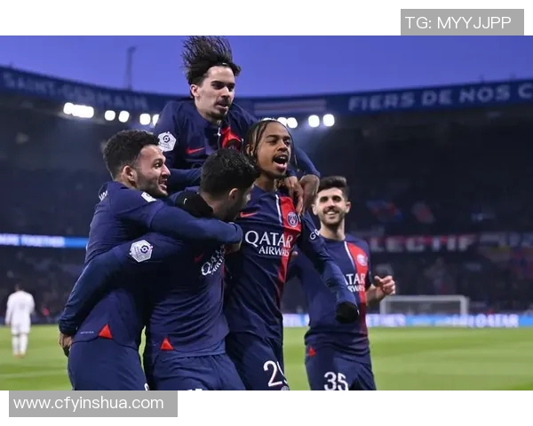 2025年足球新人崭露头角 热门球星引领未来赛场风潮 2025年足球新人崭露头角 热门球星引领未来赛场风潮