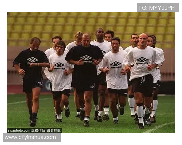 古代足球球星外号解读与背后故事:从金球霸主到雷霆战神 古代足球球星外号解读与背后故事:从金球霸主到雷霆战神