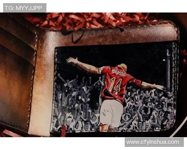 奔跑中的足球明星瞬间展现速度与激情的视频精彩回顾